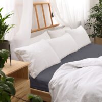 Alternative view of Kummiga voodilina